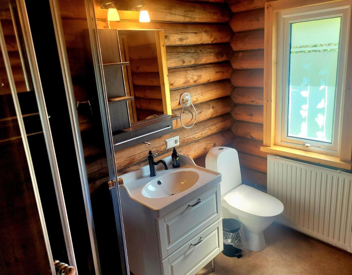 Akureyri Log Cottage Екстериор снимка