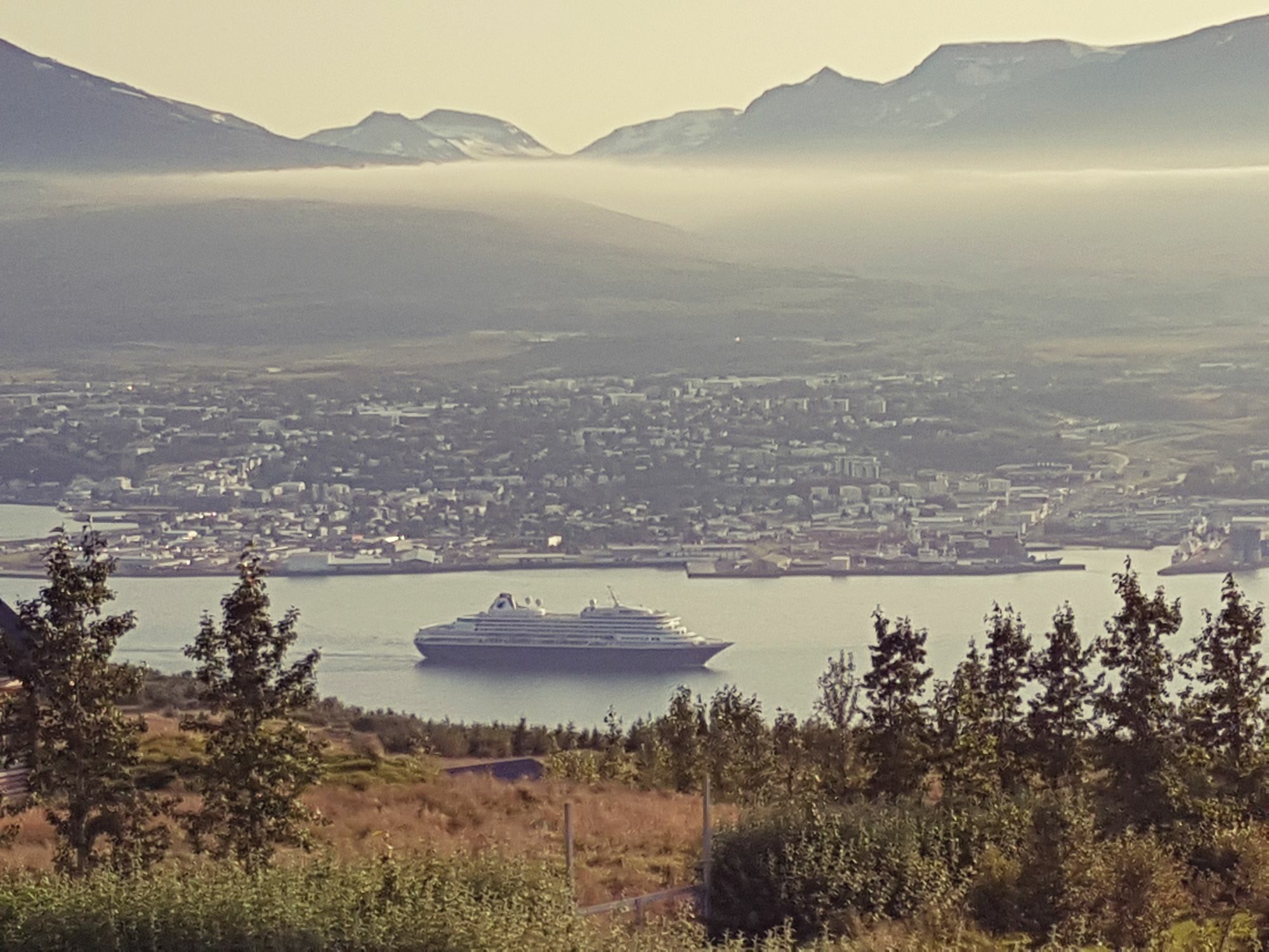 Akureyri Log Cottage Екстериор снимка